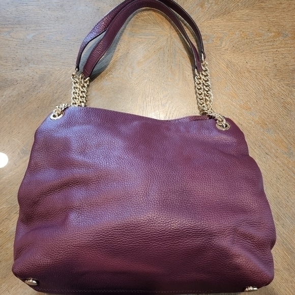 Michael Kors Burgundy Jet Set Lg Shoulder Tote Handbag With Matching Wallet NWT - Picture 2 of 16